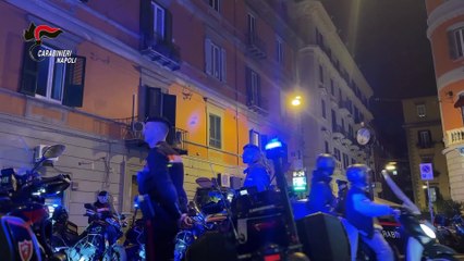Movida a Napoli, controlli tra i baretti di Chiaia: quasi un bollettino di guerra