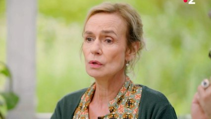 Sandrine Bonnaire se confie à Frédéric Lopez sur ses violences conjugales: "La parole est réparatrice"