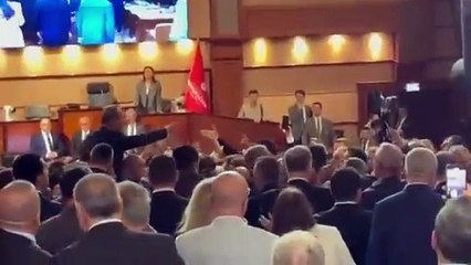 İBB Meclisi’nde gerginlik