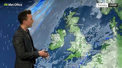 Met Office Evening Weather Forecast 11/11/2024 - Clear spells continuing