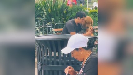 Un Golden Retriever muestra a su dueño la verdadera amistad: "No necesitas muchos amigos, solo los adecuados"