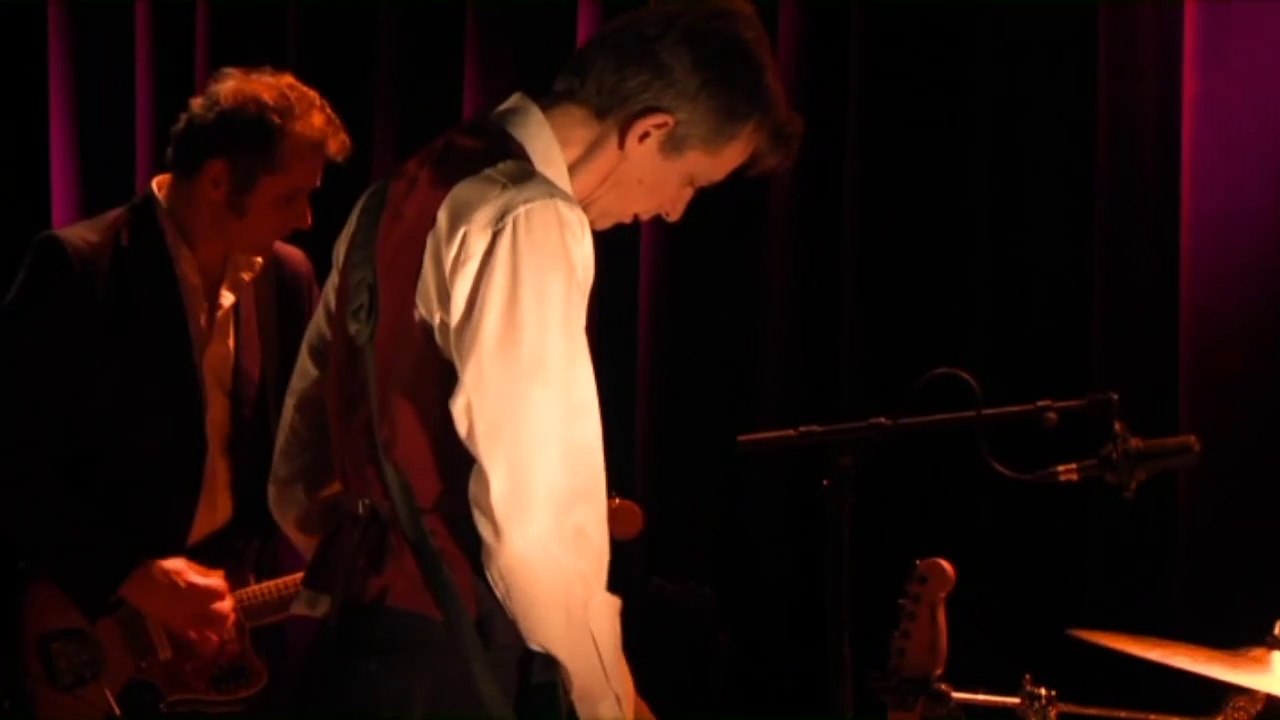 THEO HAKOLA & The WOBBLY ASHES – "And Bleed That River Dry" (live)