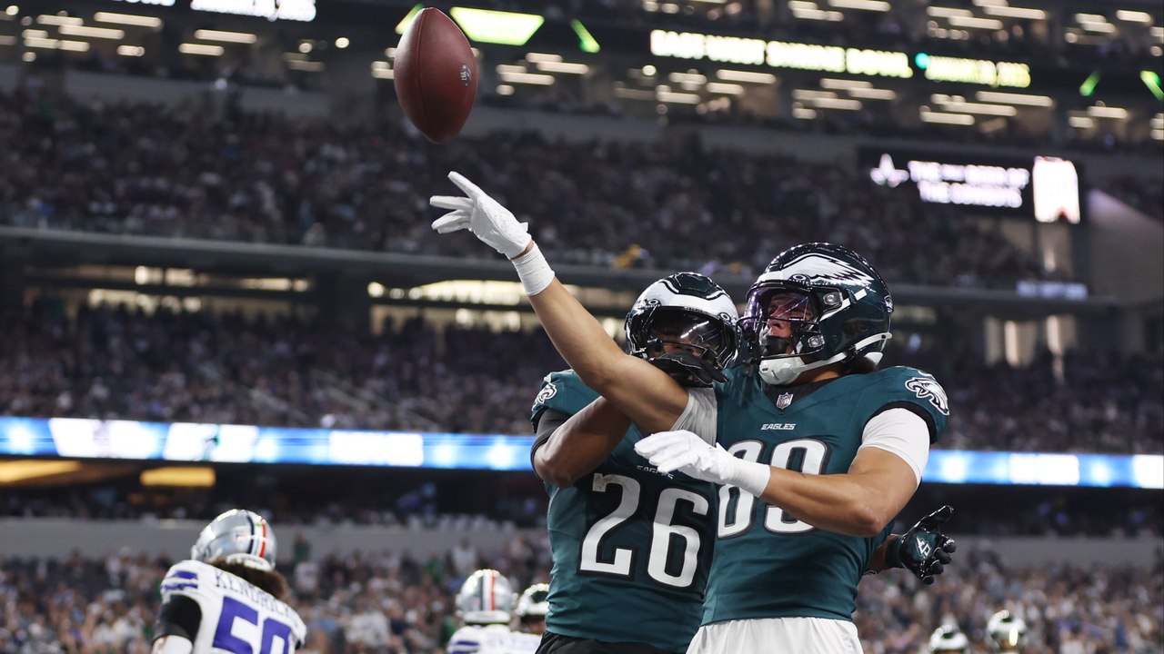 Eagles Triumph with 34-6 Victory Over Injured Cowboys