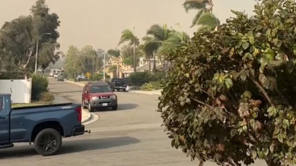 'It Took Over Our Neighborhood' - Rising smoke from Mountain Fire looms over Camarillo