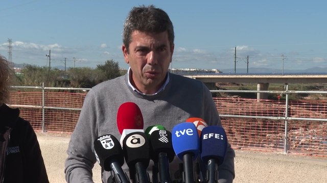 Mazón admite que se han cometido errores y partidos políticos piden su dimisión