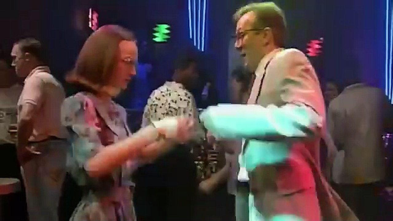 Strictly BEAN 🕺(Try Not To Laugh!) _ Funny Clips _ Mr Bean Comedy (1)