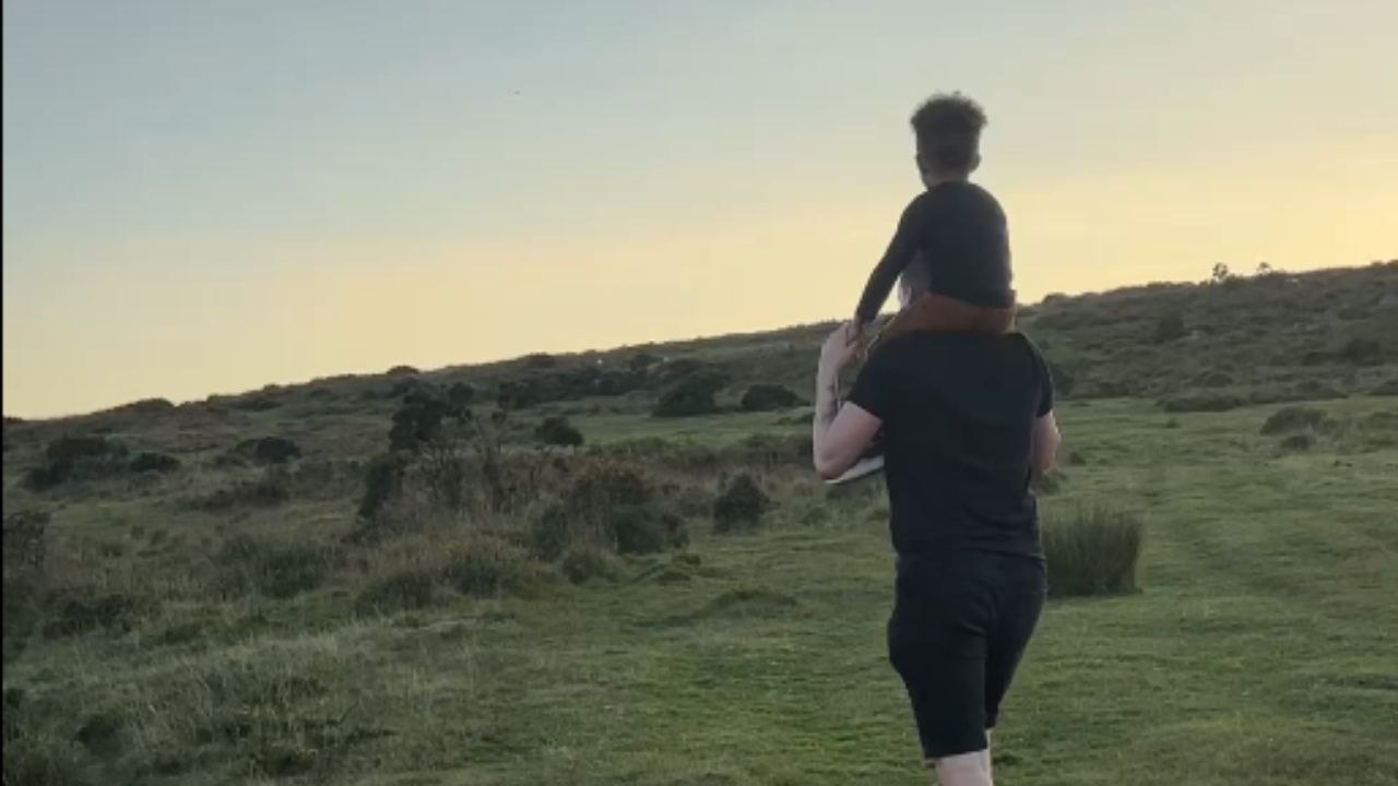 Man saves a sheep trapped in fence wire and watches it run away