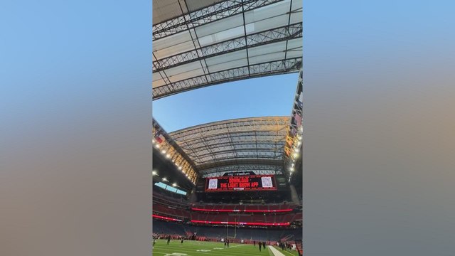 NRG Stadium roof of Houston Texans opens in stunning display