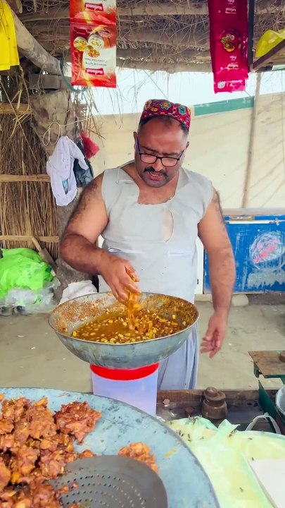 SUGAR🧂 - Pakoroun Mein Cheni Q Dali Akhir 🤣