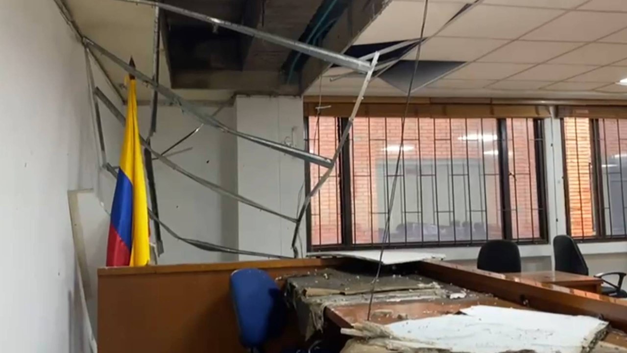 Por lluvias, colapsó techo en los juzgados de Paloquemao: denuncian que es recurrente