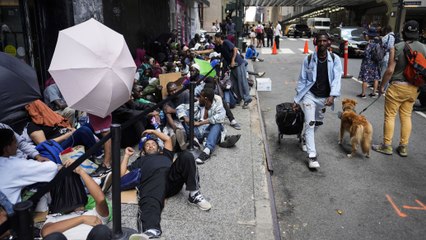 Nueva York pierde demanda contra transporte de migrantes