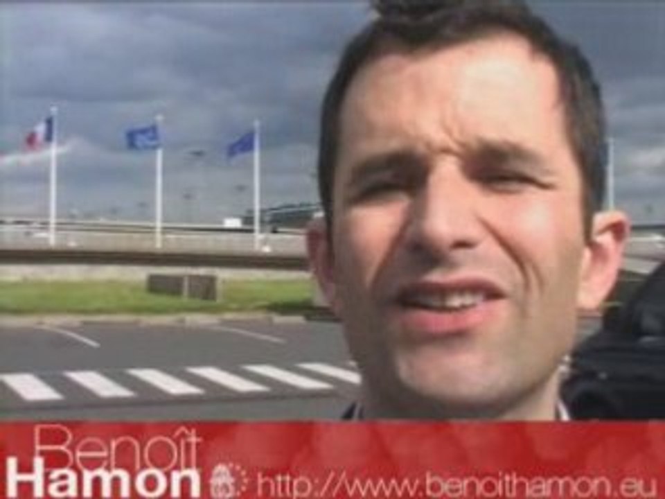 Benoît Hamon : Sarkozy, un an après