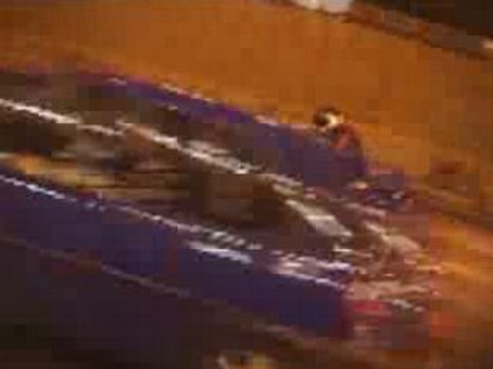 Roue2ouf. Bike wheelies.900 CBR.600 Hornet paris