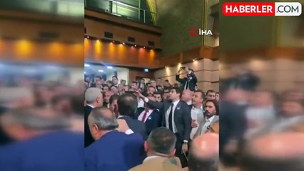 İBB Meclisi'nde Yumruklu Kavga: Su Şişeleri Havada Uçuştu