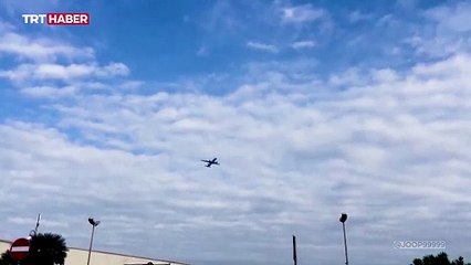 Havada yangın paniği: Uçağa kuş çarpınca motor alev aldı