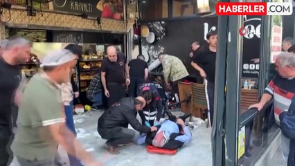 Kuşadası'nda Kafe İçinde Feci Trafik Kazası