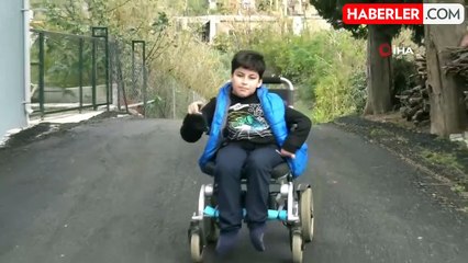 Engelli Çocuk Mehmet'in Okul Yolu Asfaltlandı