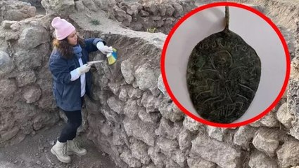 Hadrianopolis Antik Kenti’nde Hz. Süleyman’ın resmedildiği kolye ucu bulundu