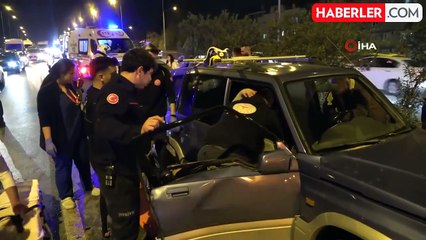 Antalya'da Zincirleme Trafik Kazası: Anneden Ayrılmayan Oğul Duygulandırdı