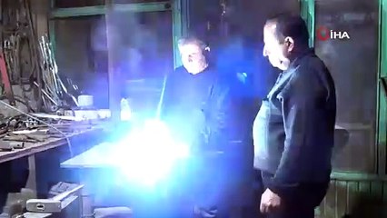 Bir nesilden diğerine aktarılamayan 'demircilik mesleği' yok oluyor