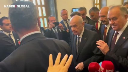 Devlet Bahçeli gazeteciyi azarladı: Bu mesleği bırak