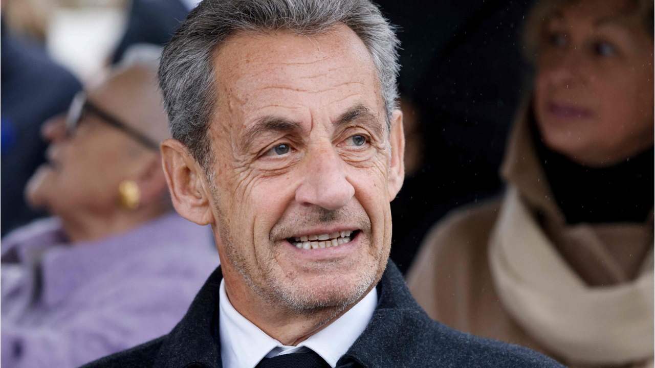«24 heures par semaine, six mois par an" : Nicolas Sarkozy provoque la fureur des enseignants