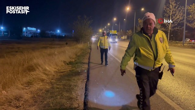 Eskişehir'de kaza: Sürücü kapıdan fırladı, kendi aracının altında kaldı