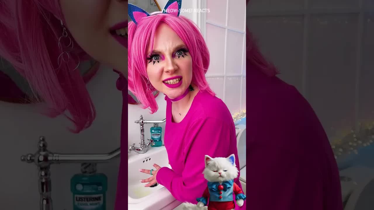 How to wash your dirty hands 😹 🧼 #reverse