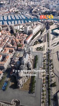 « C’est vraiment le village des Gaulois. » Pour neo, l’humoriste Alban Ivanov dévoile son coin de France préféré. 🌊⚓️