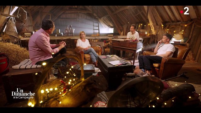 Comédienne populaire, Sandrine Bonnaire a raconté en détail son enfance particulièrement difficile dans 'Un dimanche à la campagne'. Selon ses propos, son quotidien ressemblait à celui des manouches ...