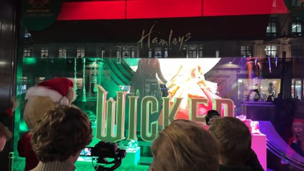 Wicked Movie Pop-Ups Take Over London 🎭 - thumbnail