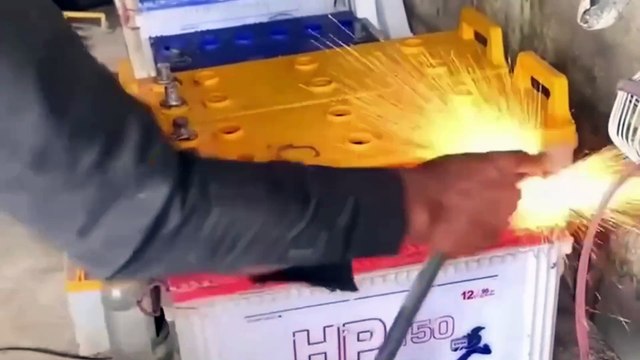 "This Pakistani welder's creativity is insanely amazing"