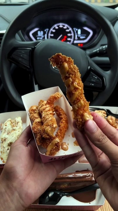 Follow for more ASMR videos🌮🍟 Credits: @yum_stokes #mukbang #asmr #fastfood #asmreating #food