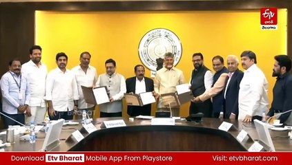 ఏపీలో రిలయన్స్​ రూ.65 వేల కోట్ల భారీ పెట్టుబడులు - సీఎం చంద్రబాబు సమక్షంలో ఒప్పందం
