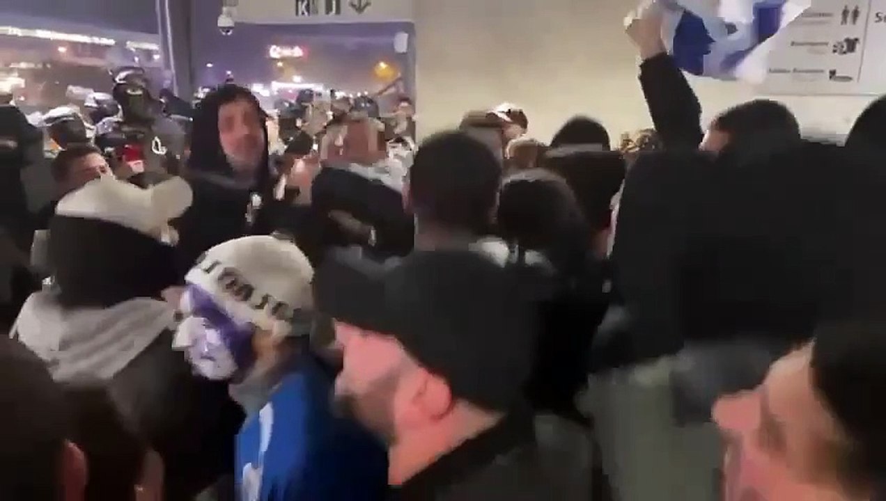 Buzz: Vue des milliers de fois, cette vidéo dans les couloirs du stade de France où, avec enthousiasme et ferveur, les supporters israéliens ont chanté... La Marseillaise - Regardez
