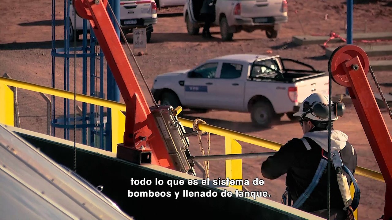 YPF puso en marcha la primera cabecera  de despacho de crudo de gran escala en Vaca Muerta