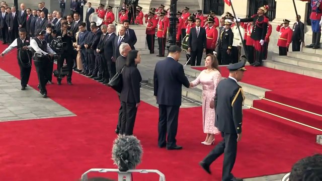 Xi Jinping inaugura em Lima primeiro megaporto chinês na América do Sul