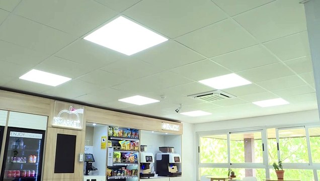 El precio de la luz pulveriza este viernes un nuevo máximo anual, con 124,55 euros/MWh