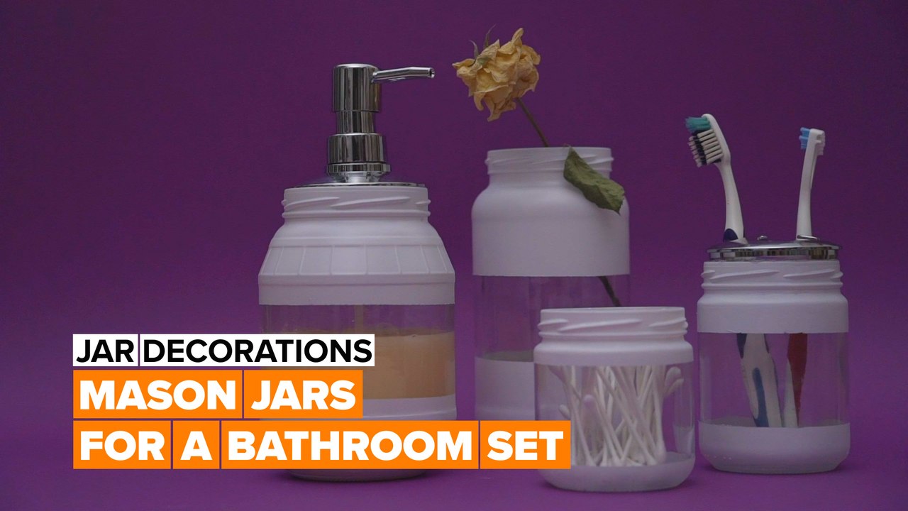 Jar decorations: Mason jars for a bathroom set
