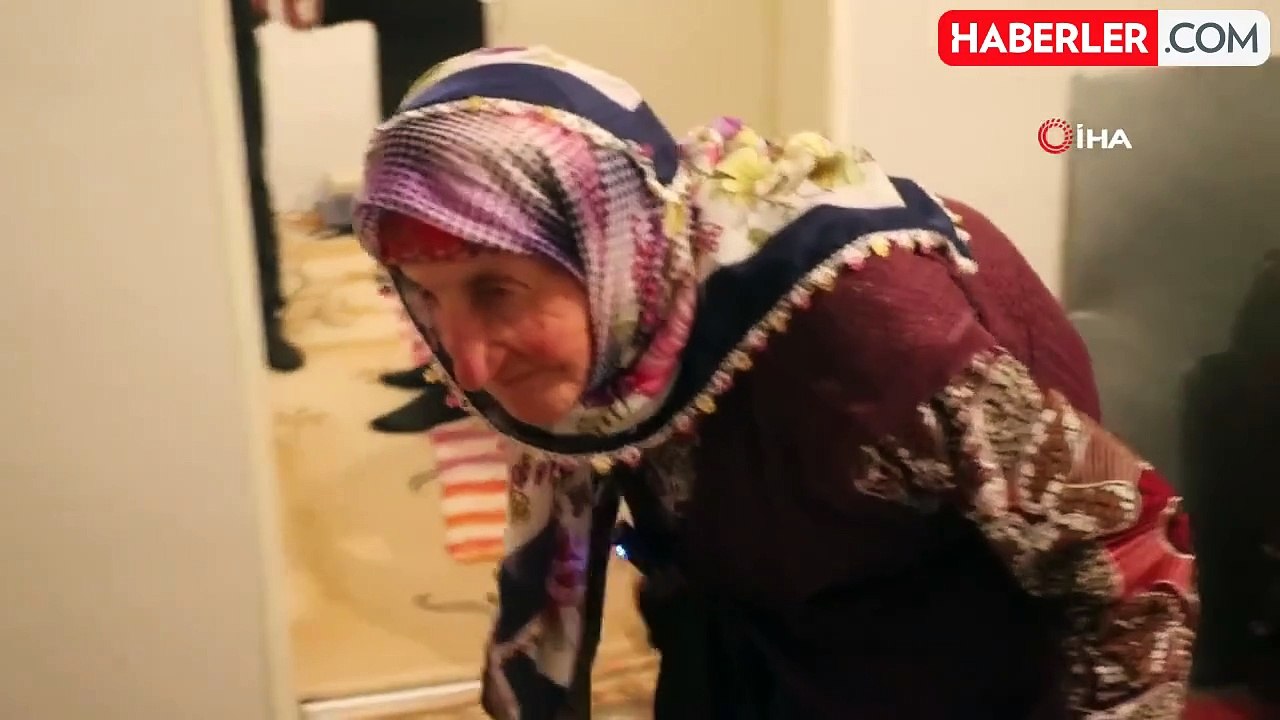 79 Yaşındaki Dilber Anne'ye Vali Ziyareti