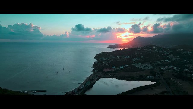 La Petite sirène Bande-annonce VO