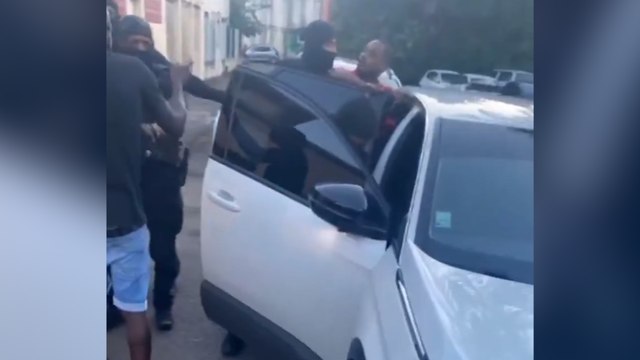 Martinique : interpellation musclée de Rodrigue Petitot, figure du mouvement contre la vie chère