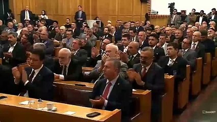 Davutoğlu kürsüde ''çocuklarımızı koruyamadık'' diyerek ağladı