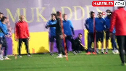 Arda Turan formasını giydiği takımın başına geçiyor