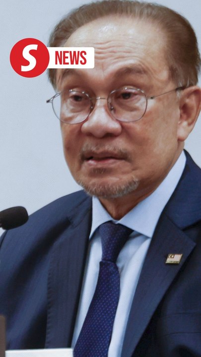 Anwar expresses condolences over Daim's demise