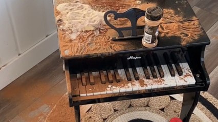 Two-year-old decides to play with spices and spreads them all over her piano