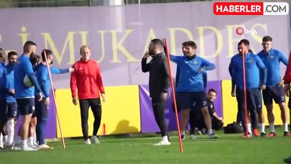 Arda Turan formasını giydiği takımın başına geçiyor