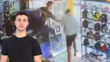 Atatürk görseline basan kişiye tezgahın üzerinden atlayıp müdahale etti