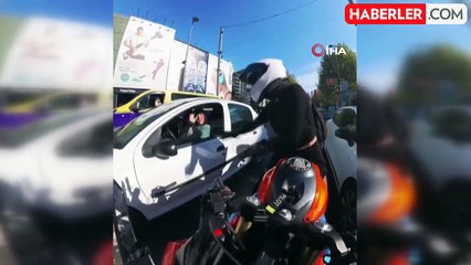 Motosiklet Sürücüsü Doğum Gününü Trafikte Kutlattı