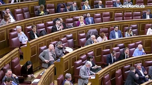 Àgueda Micó (Compromís): “Nuestros pueblos están llenos de barro, pero el gobierno de Mazón está de mierda hasta el cuello”